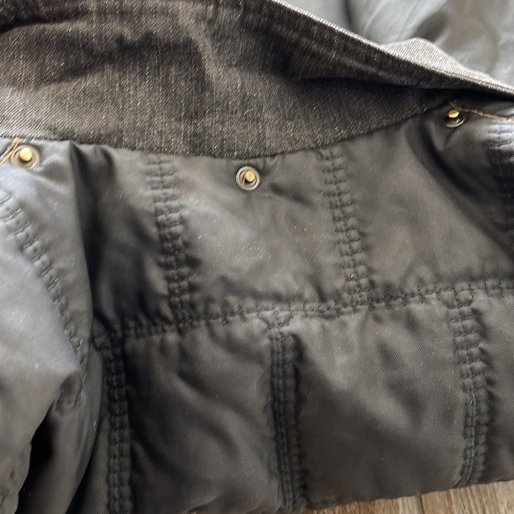 Italian Designer, CRISTINAEFFE, Black/Denim Quilted Puffer Coat. - Picture 9 of 11